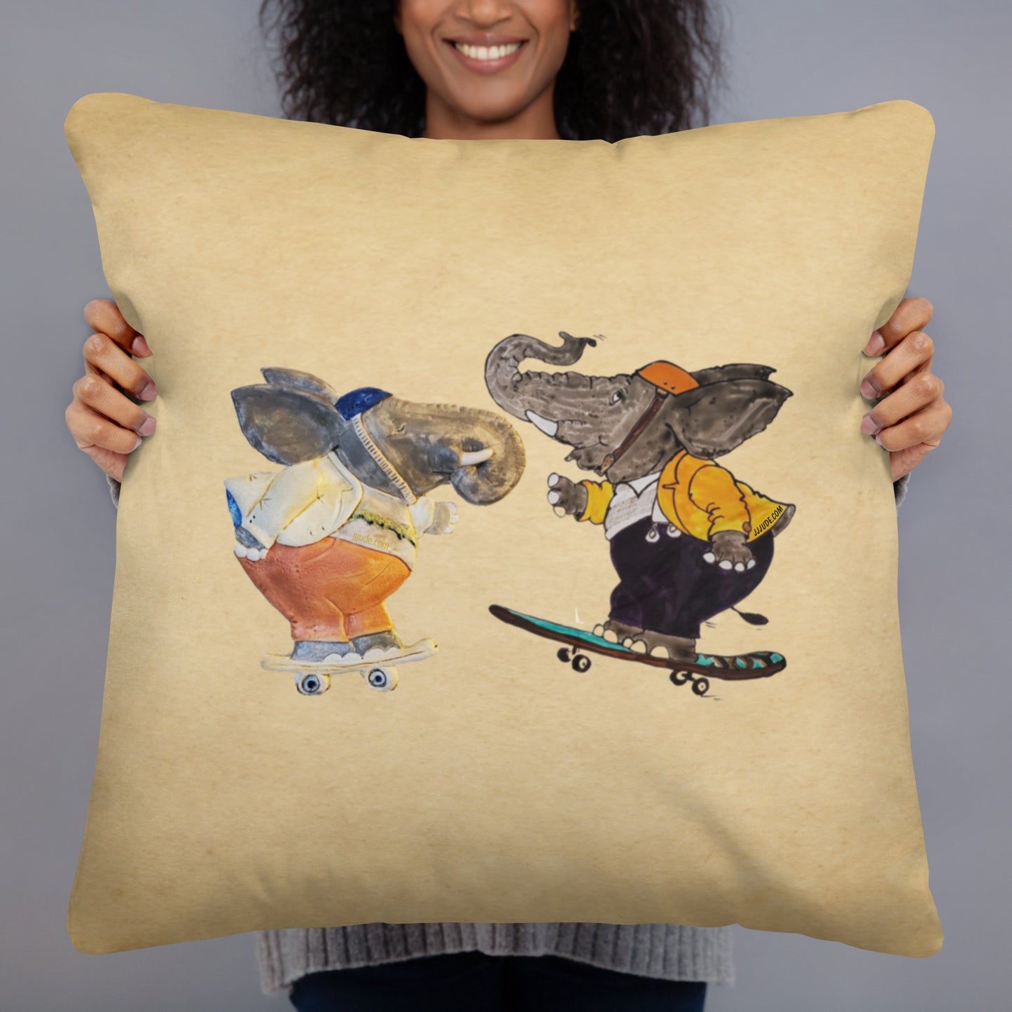 Friends Forever: Classic Throw Cushions