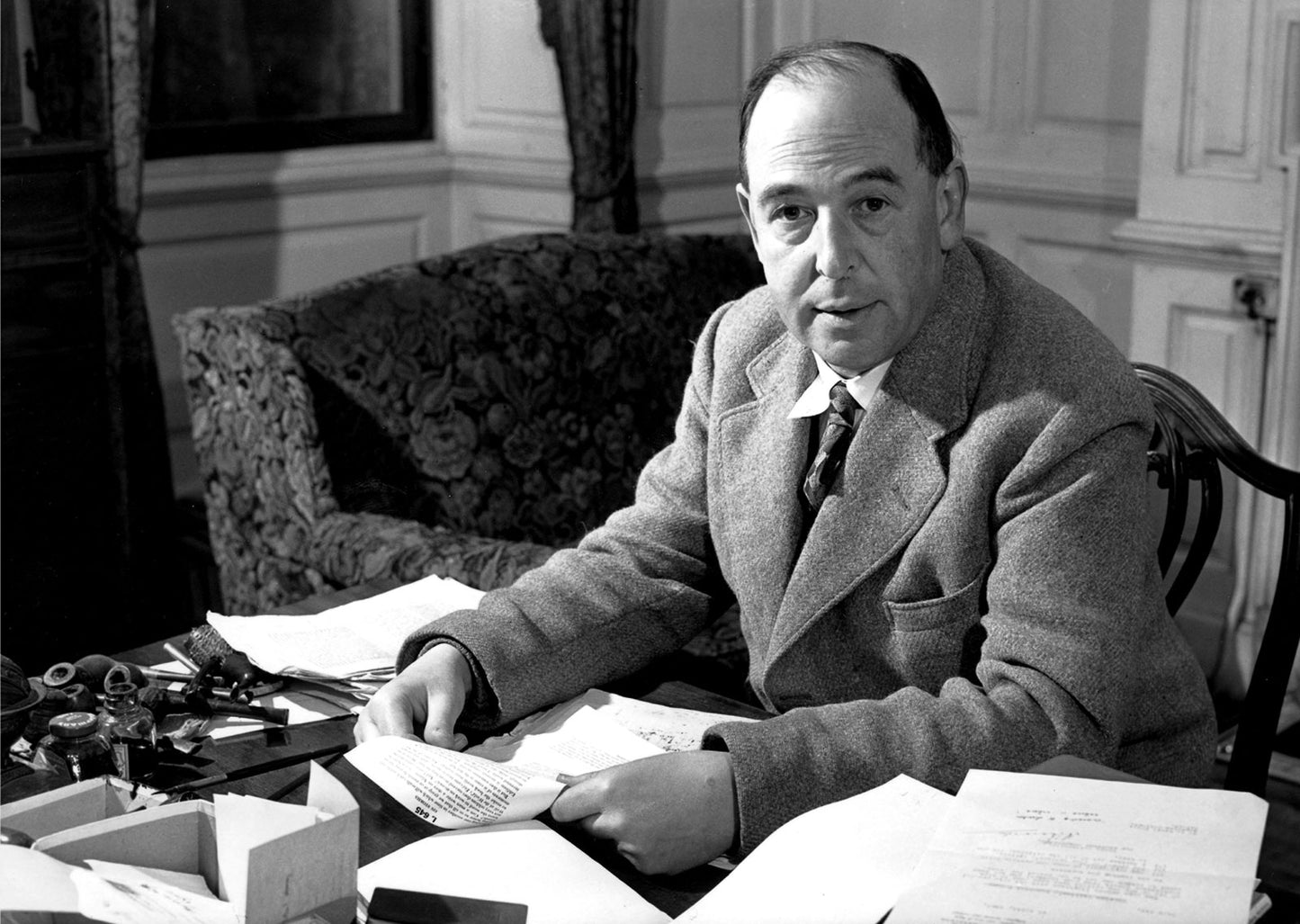 The Man Who Created Narnia : The Story of C. S. Lewis